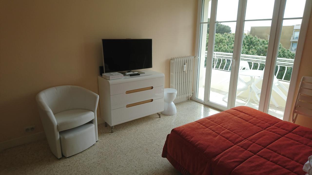 Studio 3 Etoiles Vue Mer 150M Plages Parking Clim Wifi كان المظهر الخارجي الصورة